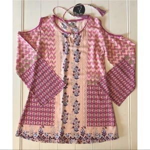 NWT A & A Cold Shoulder Top Medium